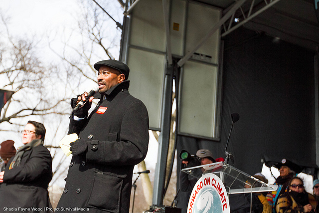Van Jones addresses the crowd at the Forward on Climate rally in Washington, D.C. (Flickr/Shadia Fayne Wood, Project Survival Media)