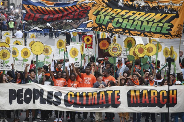 The front of the People's Climate March (Flickr / John Minchillo)