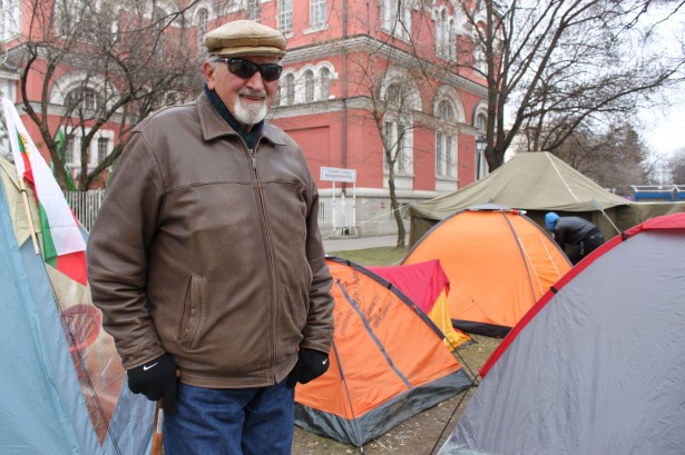 Mladen Mladenov at the encampment. (WNV/Mitra Nazar)