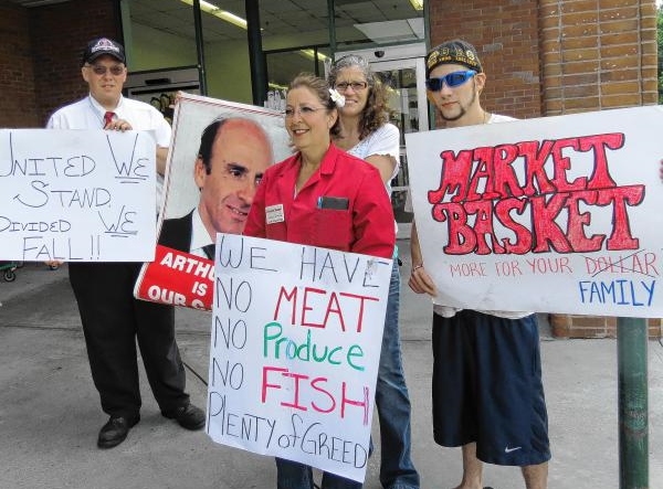 Market Basket workers protest in support of their fired former CEO Arthur T. Demoulas. (girardatlarge.com)