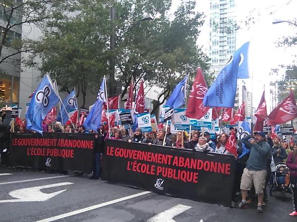 The front of the teachers march in Montreal on September 30. (Twitter/Hélène Bauer) 