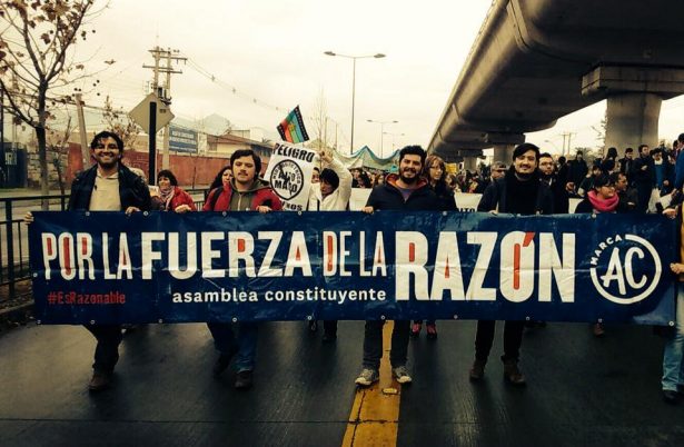 A march for a constituent assembly in 2015. (Twitter/@Cris_MunozRoa)